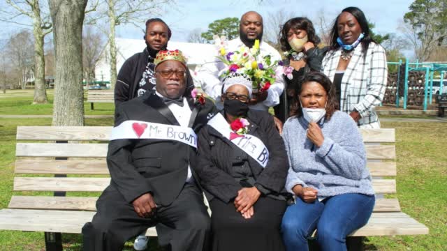Nc: Families Give 'hero' School Janitor $35k