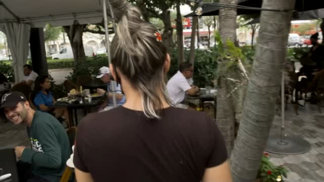 Restaurants Struggling To Hire Workers