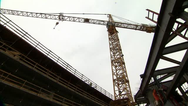 Infrastructure: Biden, Gop Billions Of Dollars Apart