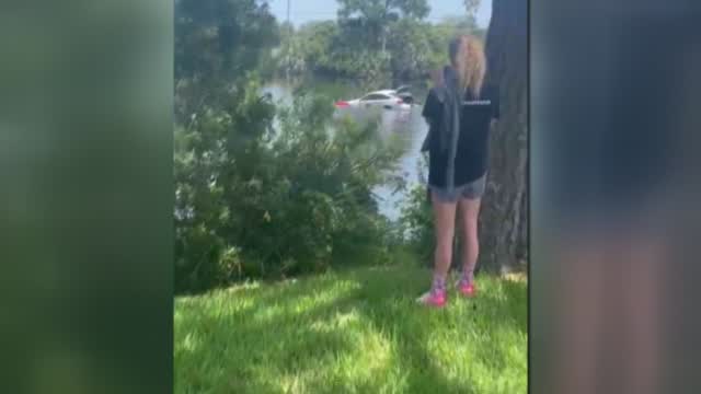 Fl: Caught On Cam: Officer Saves Man From Sinking