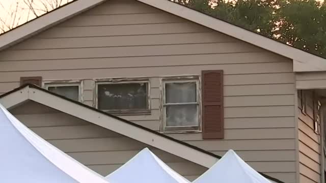 Il:bodies Found In Backyard, Brothers In Custody