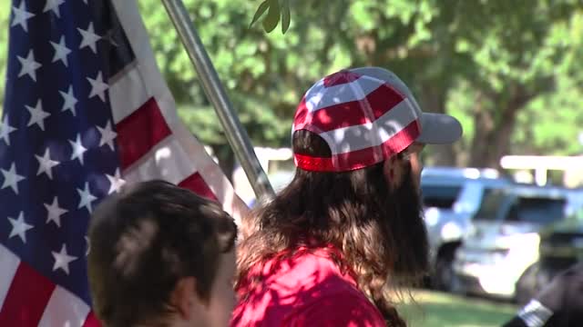 Sc: Parents Protest Mask Mandate, Others Show Support
