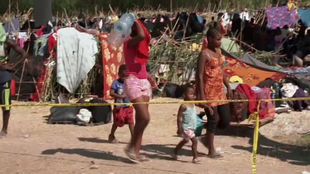 Crisis Grows At Us Mexico Border