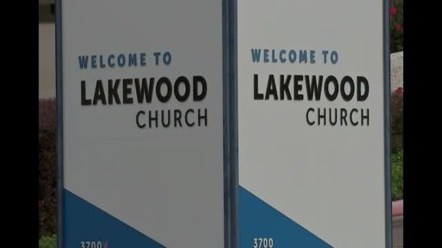 Tx:plumber Who Found Osteen Church Money Gets $20k