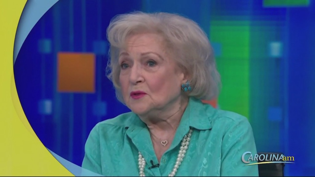 Cam 0105 Betty White