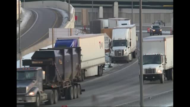 Freedom Convoy Blocks Main Us Canada Arteries