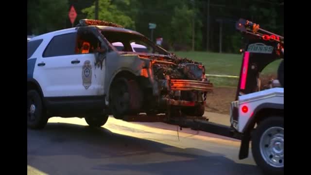 Nc: Police Fatally Shoot Man Throwing Molotov Cocktails