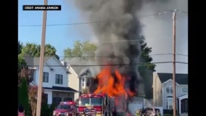 Ny: Amazon Driver Helps Family Escape House Fire