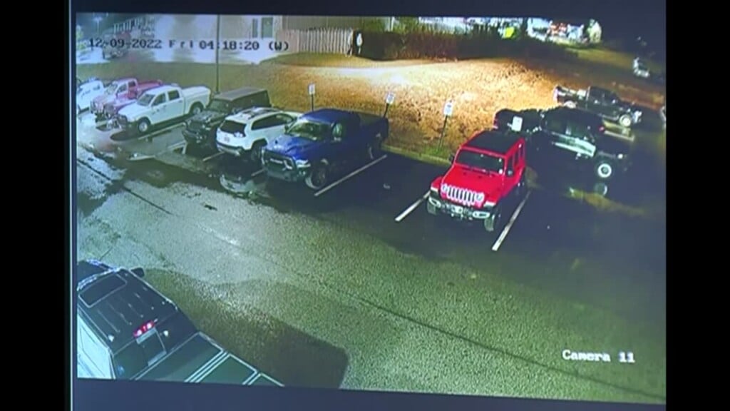 Nc: Thieves Steal 10 Vehicles From Car Dealership
