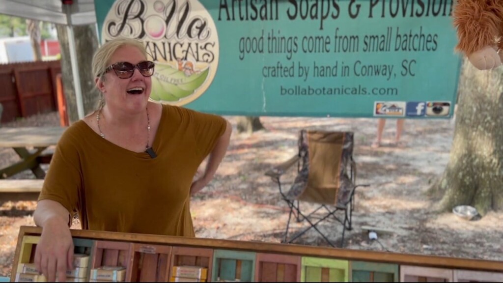 Cam 1016 Farmers Mkt Bolla Botanicals