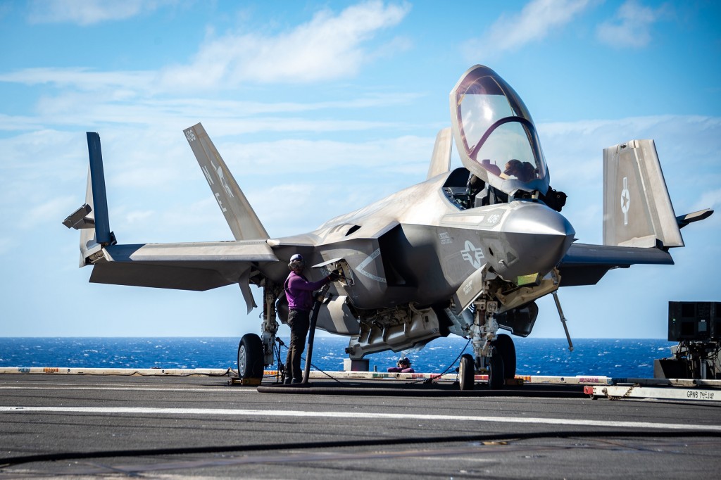 Us Navy Wants To Get Crashed Stealth Fighter Back — Before China Can