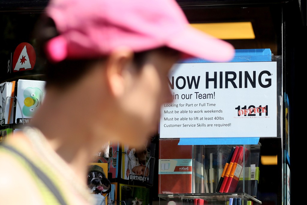 Latest Jobless Claims Fall To 193,000, Underscoring Still Tight Labor Market