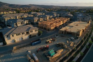 Rising Mortgage Rates Hit Home Builders As Buyers Pull Back