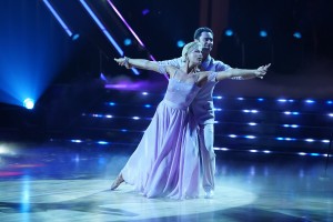 Selma Blair Makes A Strong Debut On ‘dancing With The Stars’