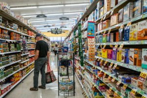 Us Consumer Spending Rose In August As Gas Prices Fell