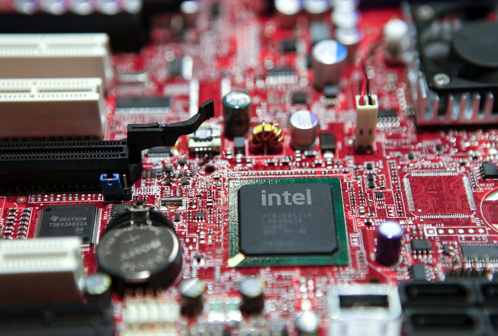 Intel Is The Dow’s Biggest Loser