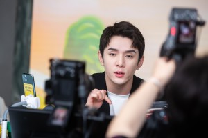 China’s ‘lipstick King’ Returns To Live Streaming Show After Mysterious Three Month Disappearance