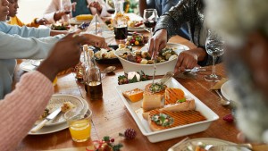 Don’t Serve Disordered Eating To Your Teens This Holiday Season