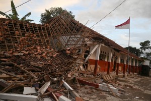 Earthquake Of Magnitude 5.6 Leaves At Least 46 Dead In Indonesia