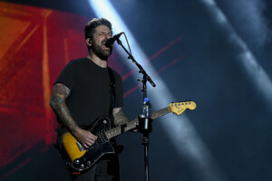 Fall Out Boy Guitarist Joe Trohman ‘stepping Away’ From Band To Focus On Mental Health