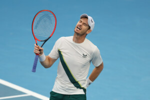 Andy Murray Receives Standing Ovation From Crowd Despite Australian Open Defeat