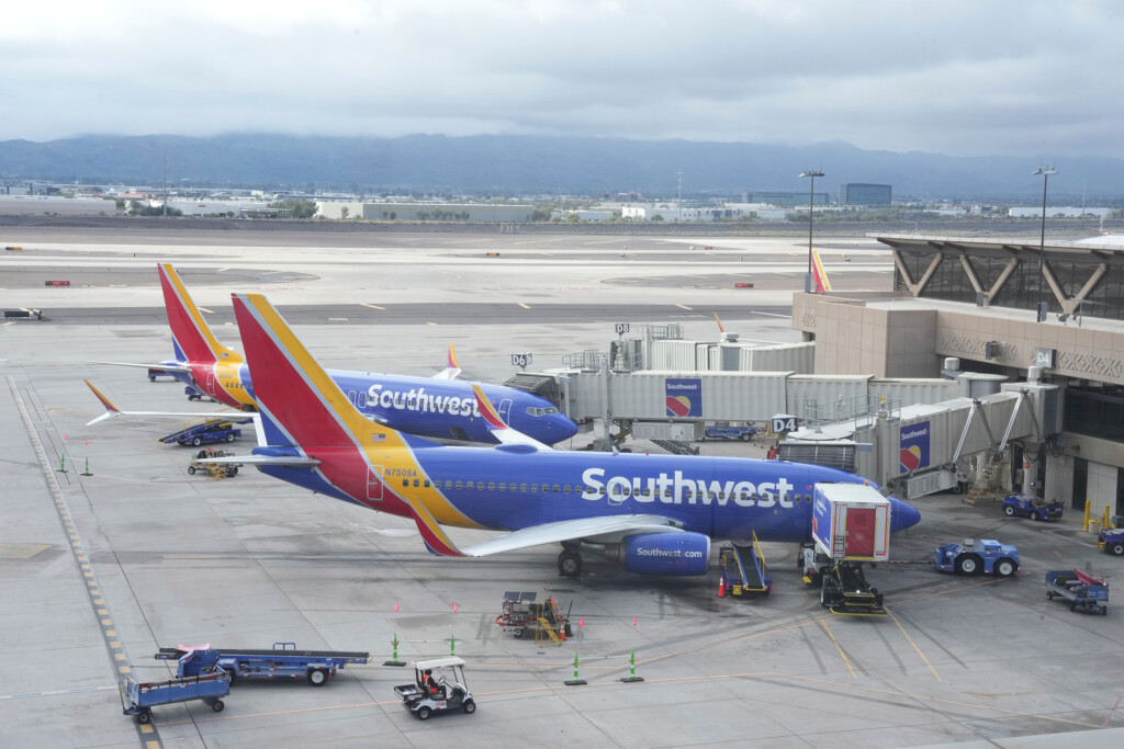 ‘it’s A Mess Down Here.’ Southwest Pilots Detail The Christmas Meltdown Chaos