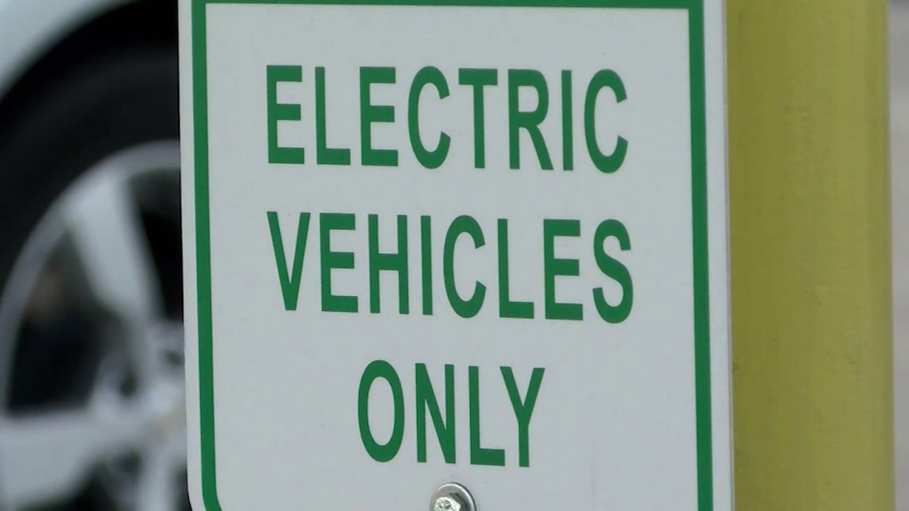 DNREC announces grant to expand electric vehicle fast charging stations
