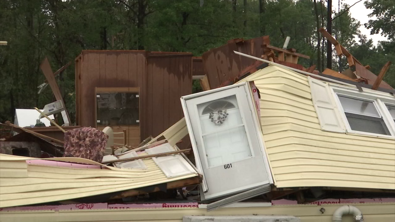 Community rallies together to help tornado victims - 47abc