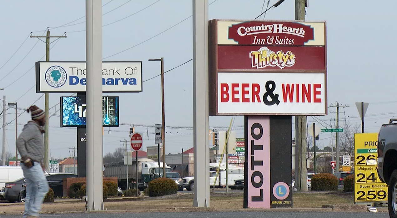 Police Investigating Thirsty's Convenience Store Armed Robbery - 47abc