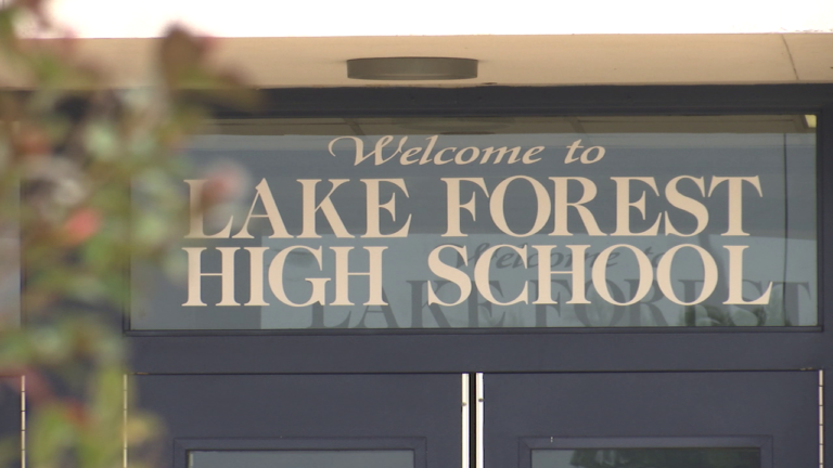 Lake Forest HS temporarily shifting to virtual learning - 47abc