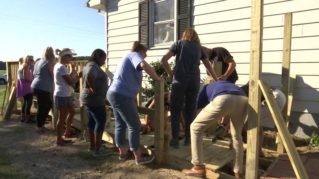Volunteers build wheelchair ramp for Worcester Co. woman 47abc