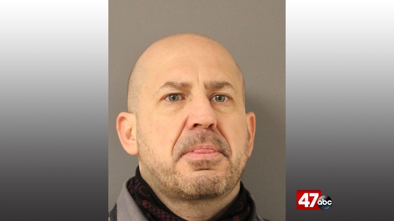 Harrington man arrested on weapons charges - 47abc