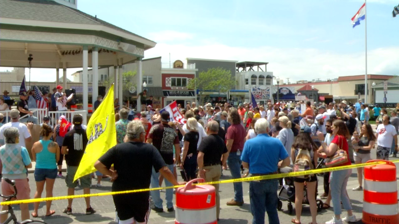 Reopen Delaware holds rally at Rehoboth Beach Bandstand 47abc