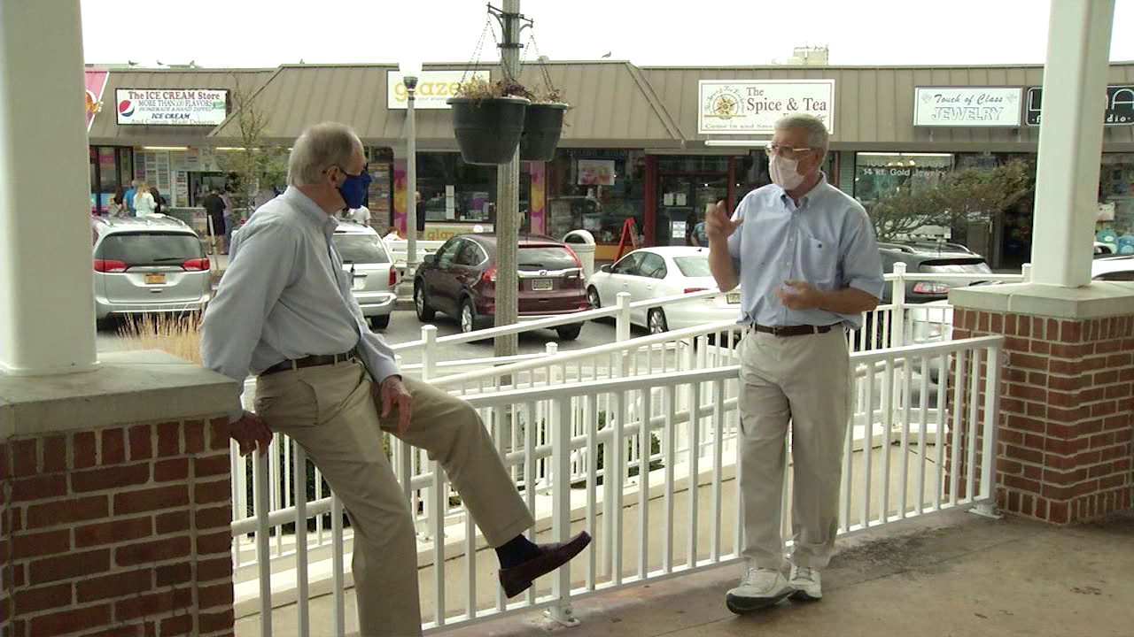 Senator Tom Carper Meets With New Mayor Elect