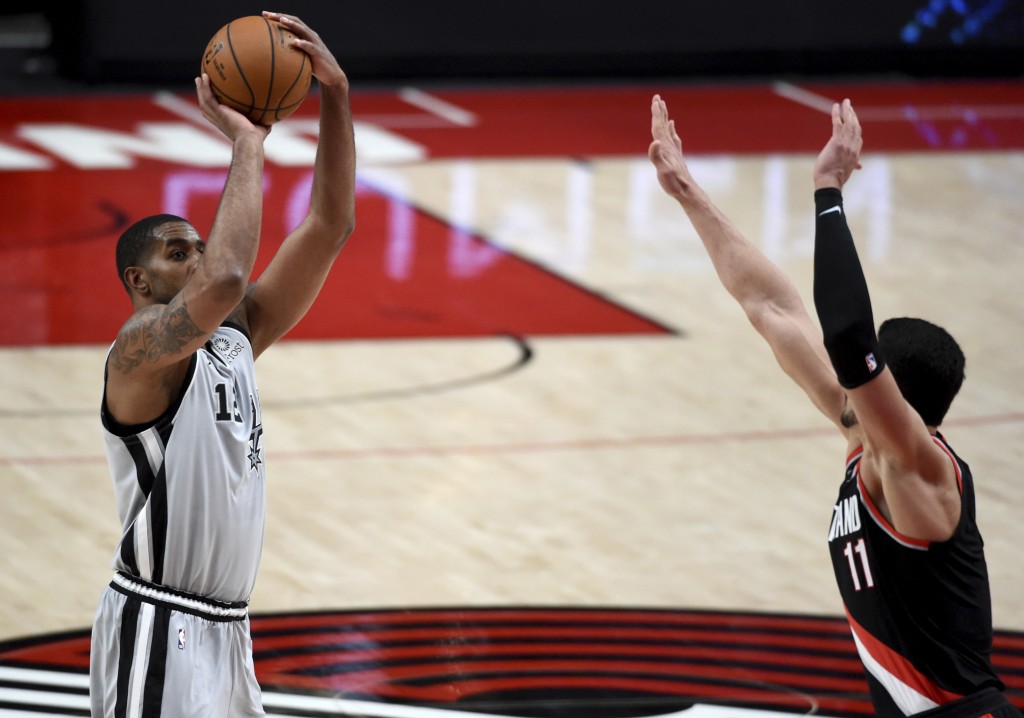 Spurs Trail Blazers