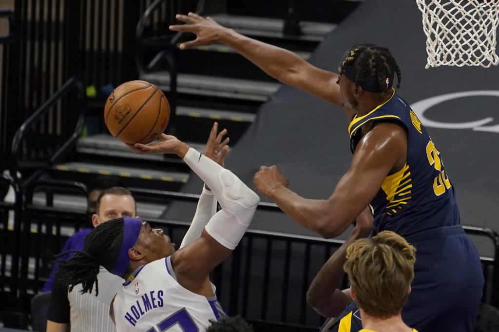 Richaun Holmes, Myles Turner