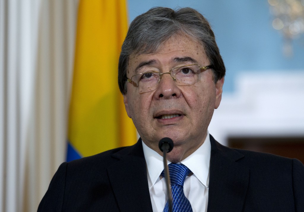 Colombia Ministro Deceso
