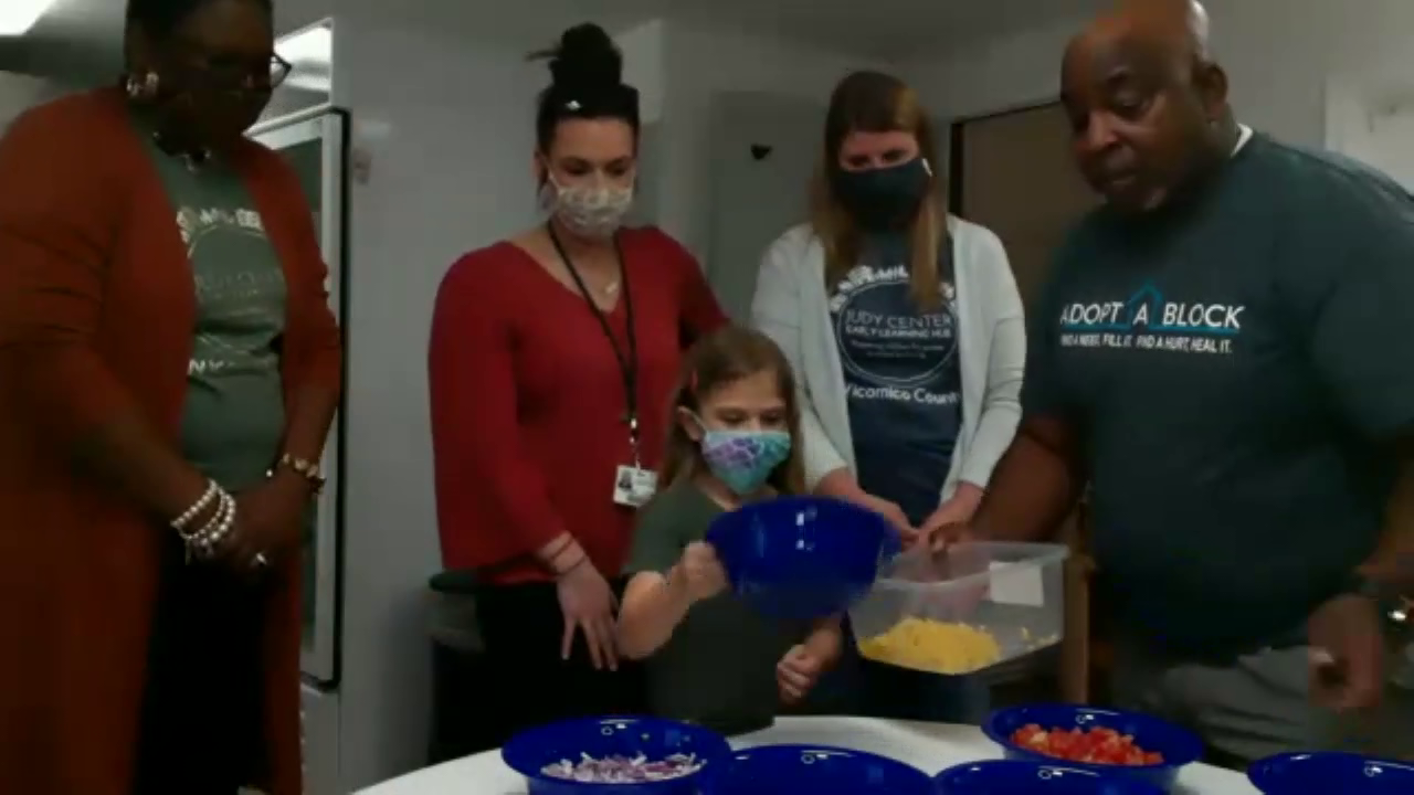 Cooking with Lynn: Easy Homemade Salsa - Vimarsana News
