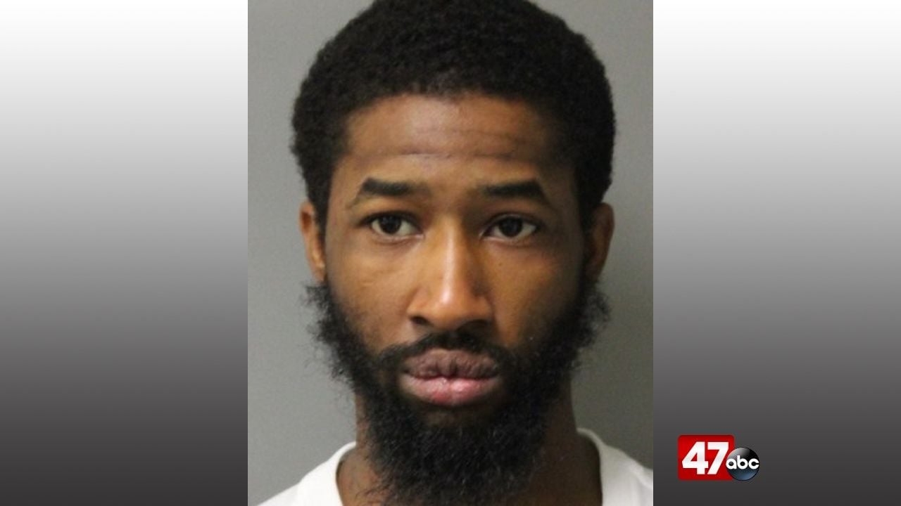 Dover Police search for wanted suspect - 47abc
