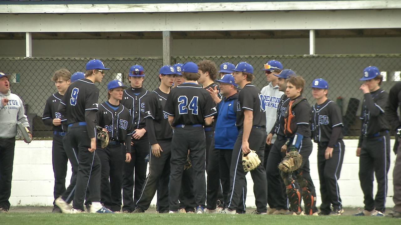 Decatur survives after late inning rally from 47abc