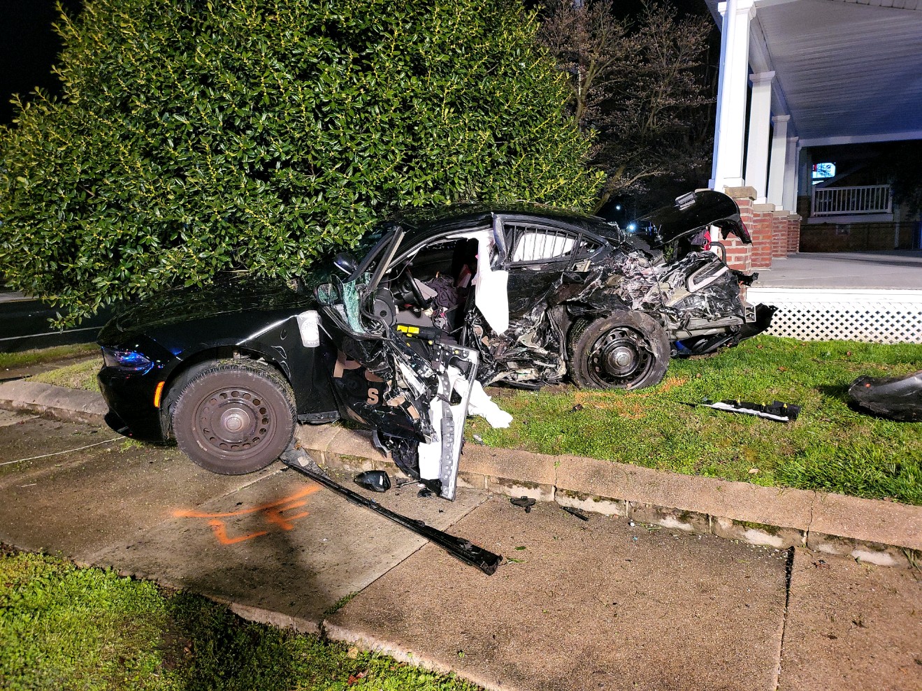 Police: Fleeing DUI suspect crashes into police car, injuring officer ...