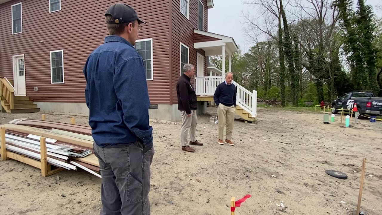 US Senator Carper visits a growing community, announces funding, addressing housing crisis