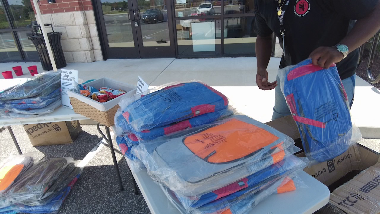 Verizon retailer hosts free backpack giveaway, prepares students for