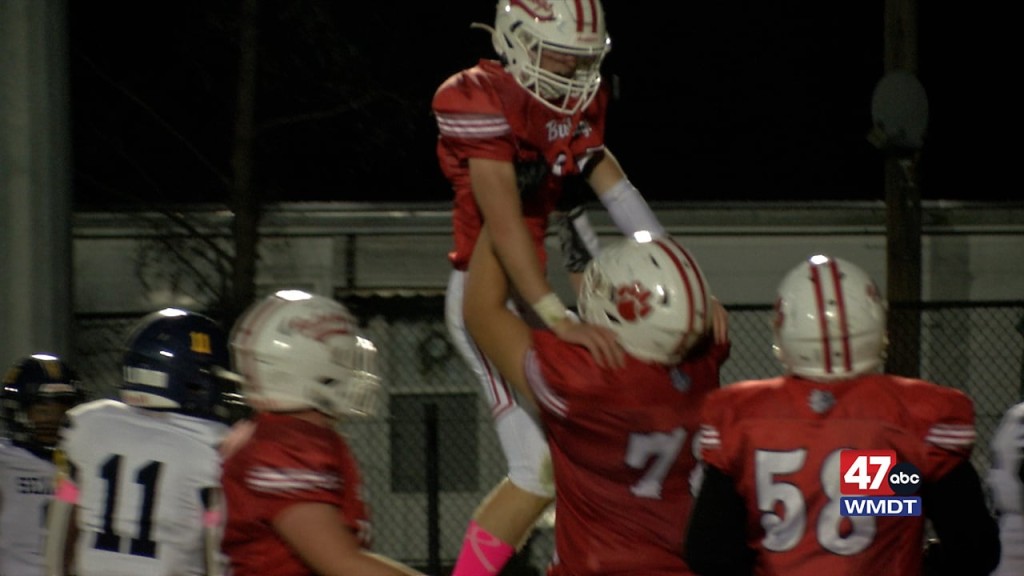 Laurel Defeats Seaford, 40 20