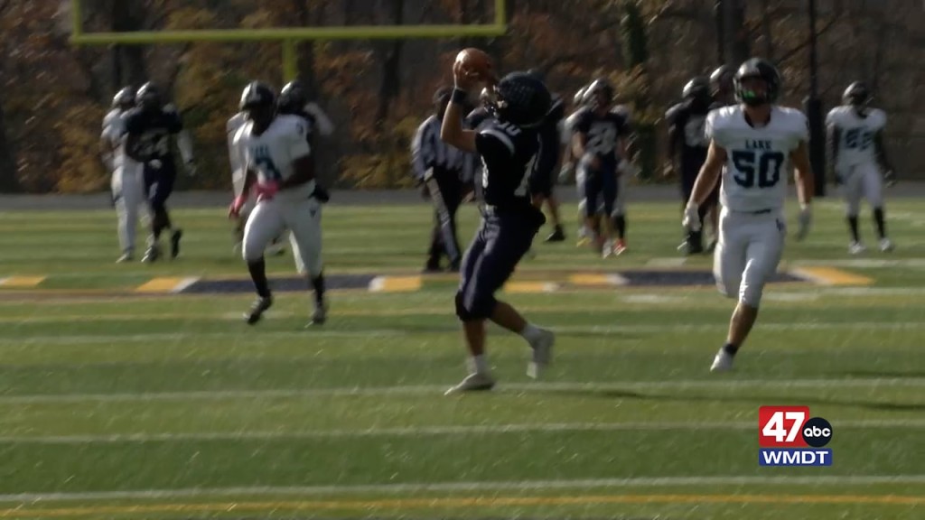 Lake Forest Falls To Friends