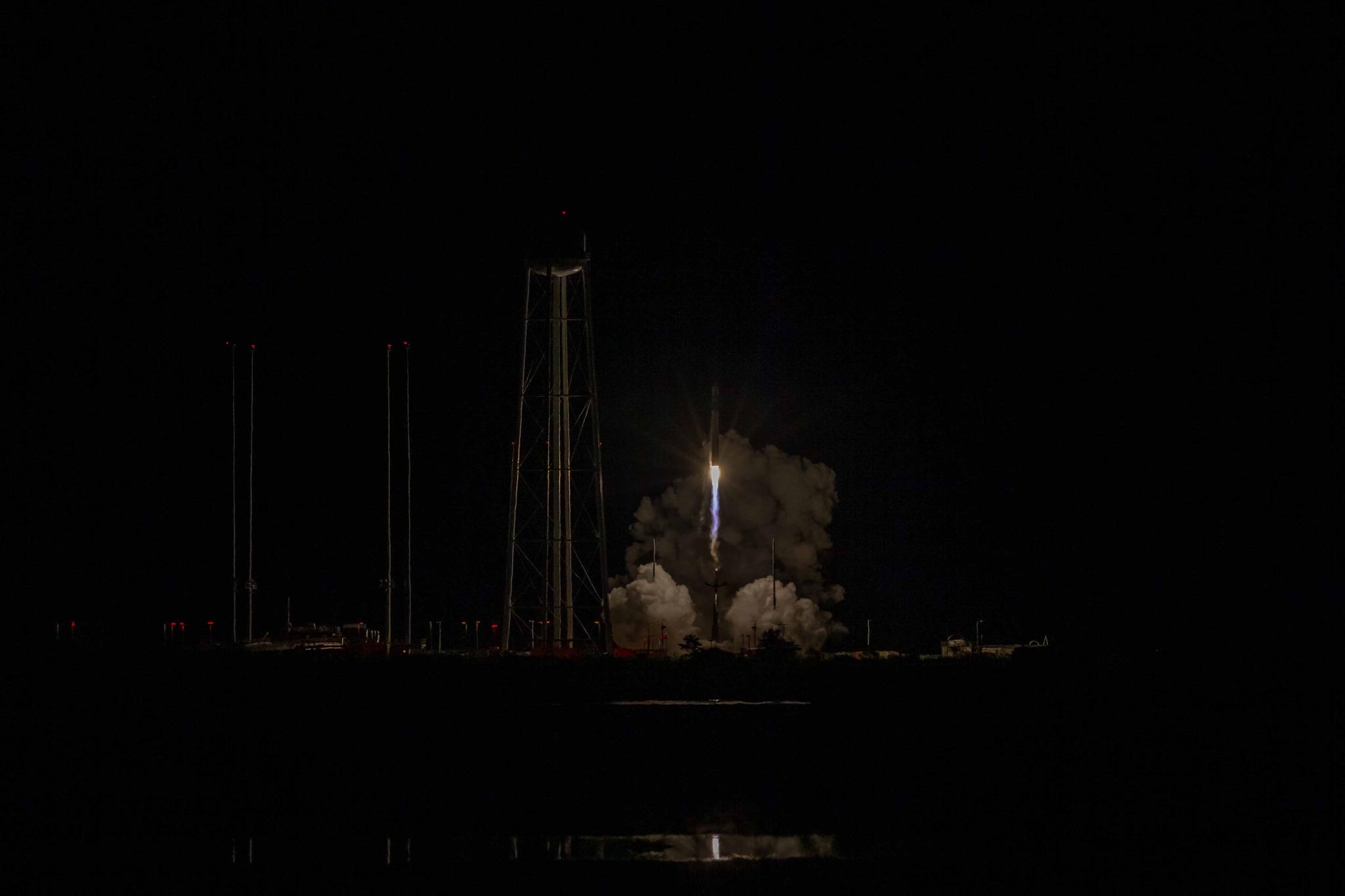 Electron Rocket Successfully Launched From Wallops Island - 47abc