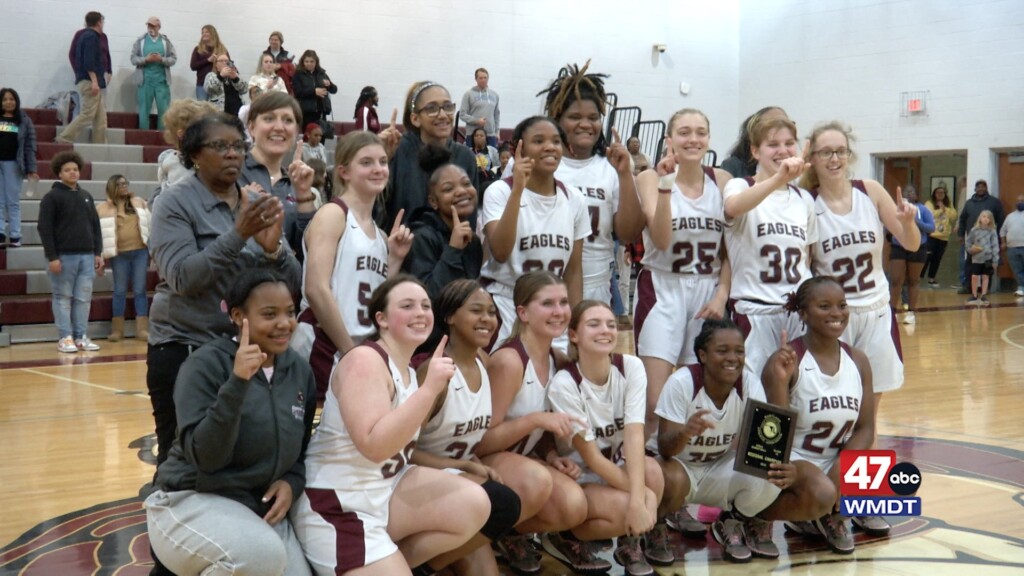 Snow Hill Takes Down Csd To Claim Regional Title