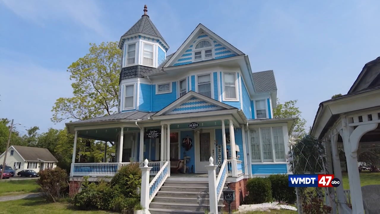 Lady Grace Bed and Breakfast and Silver Spoon Tea Room 47abc