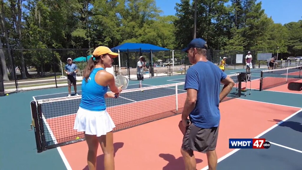 Pro Pickleball Players Teaching Residents