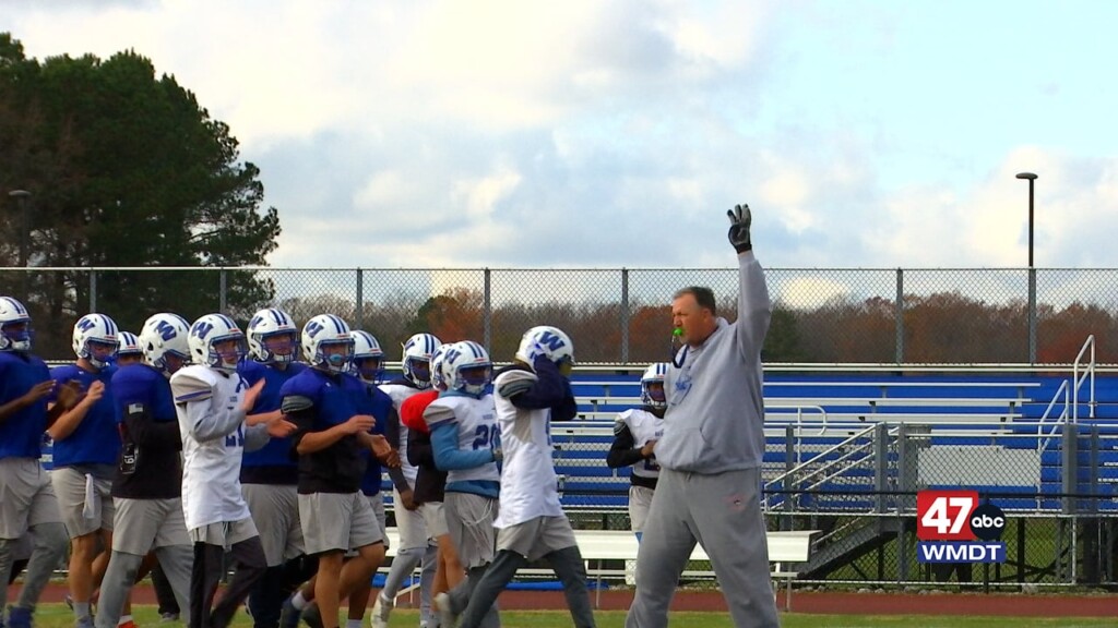 Woodbridge Prepares For State Semi Finals